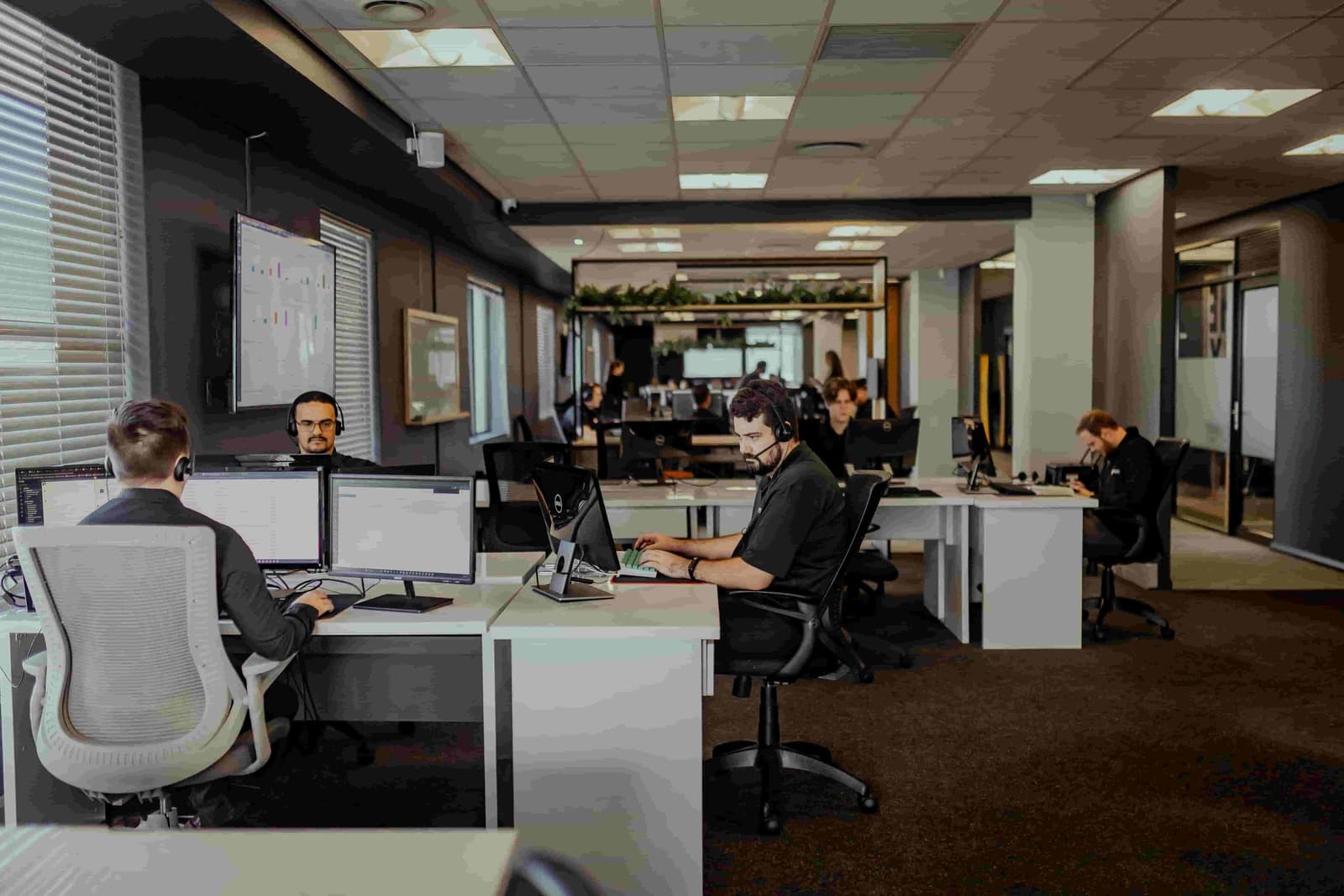 DSL Telecom offers ongoing Zoho technical support and assistance